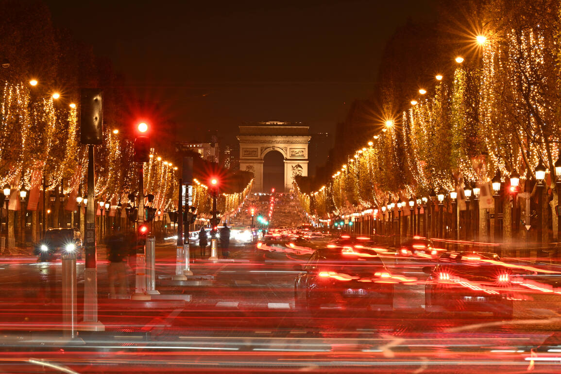 Εορταστικές περιπέτειες à Paris 1