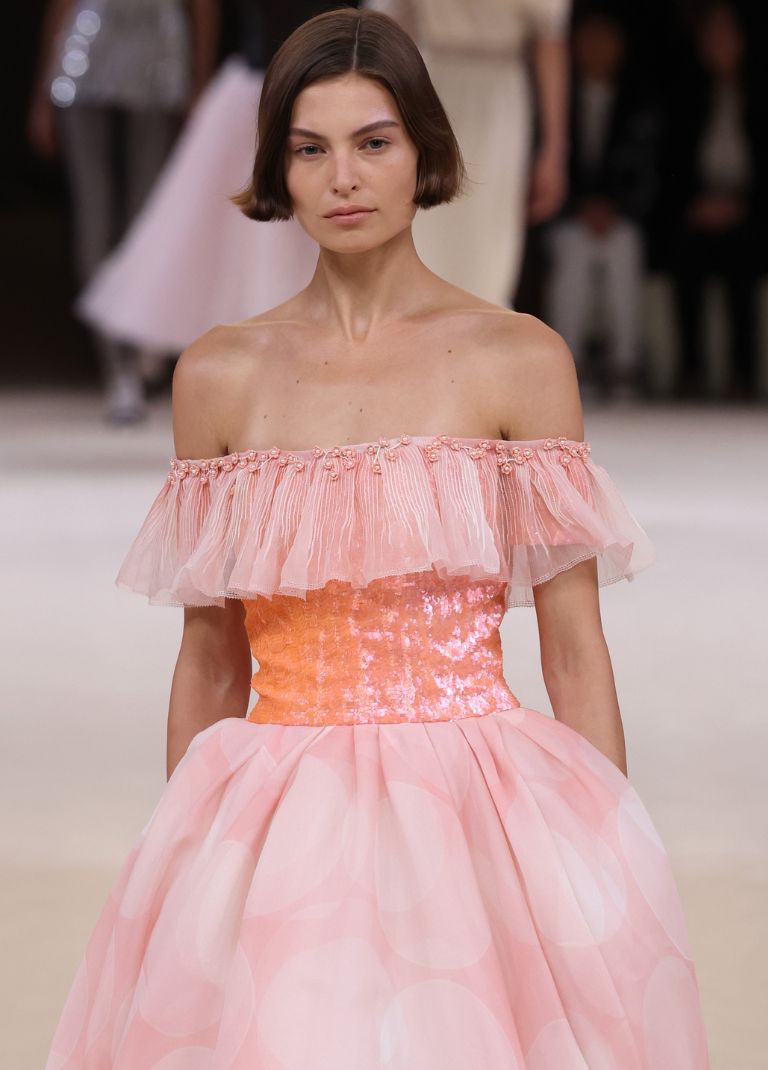 Chanel Haute Couture SS’24: Η νέα συλλογή είναι μια ωδή στη διαφάνεια και την αγνή κομψότητα 3