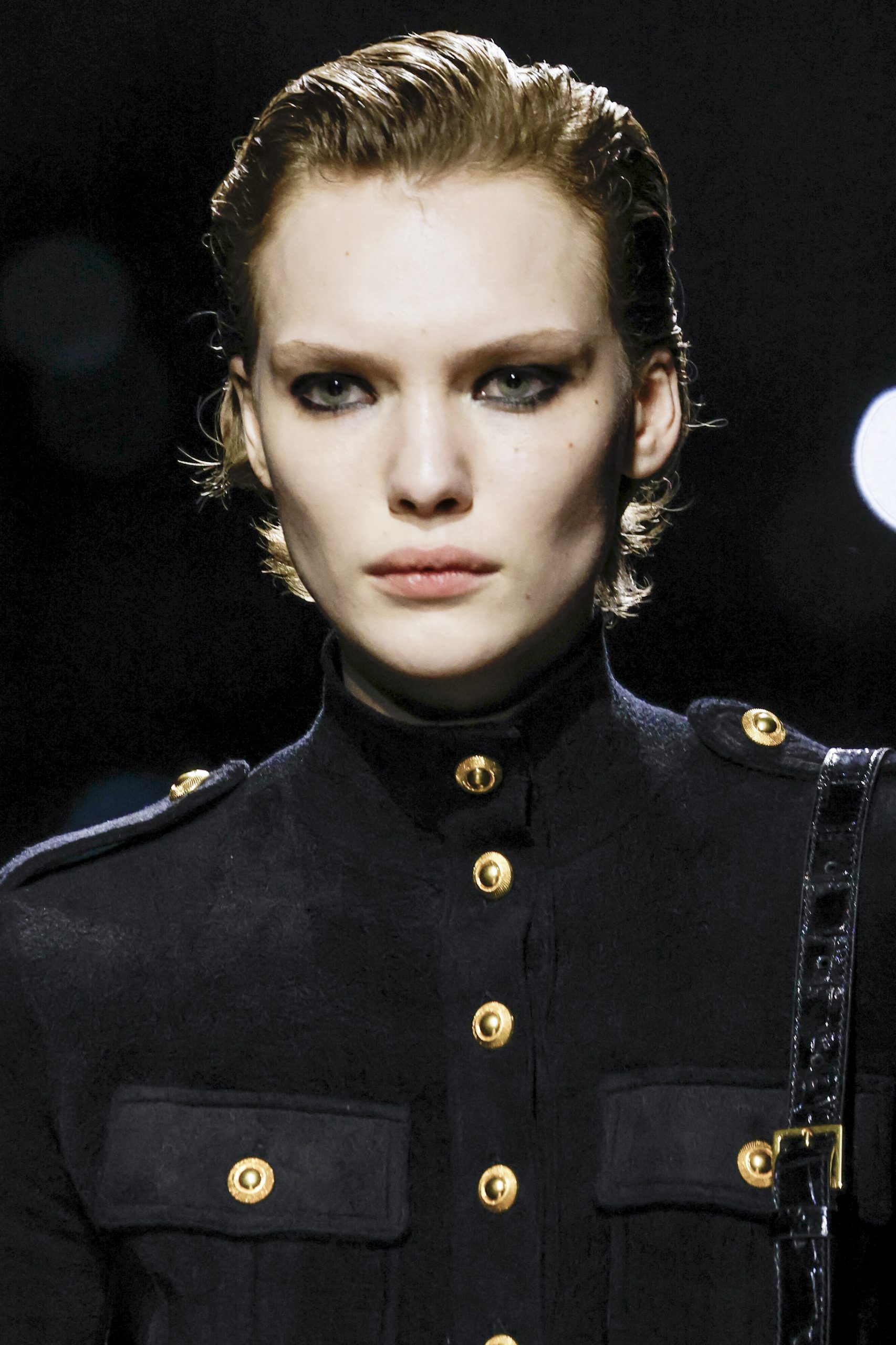 Τα beauty looks στο show του Tom Ford «φωνάζουν» δυναμισμό 5