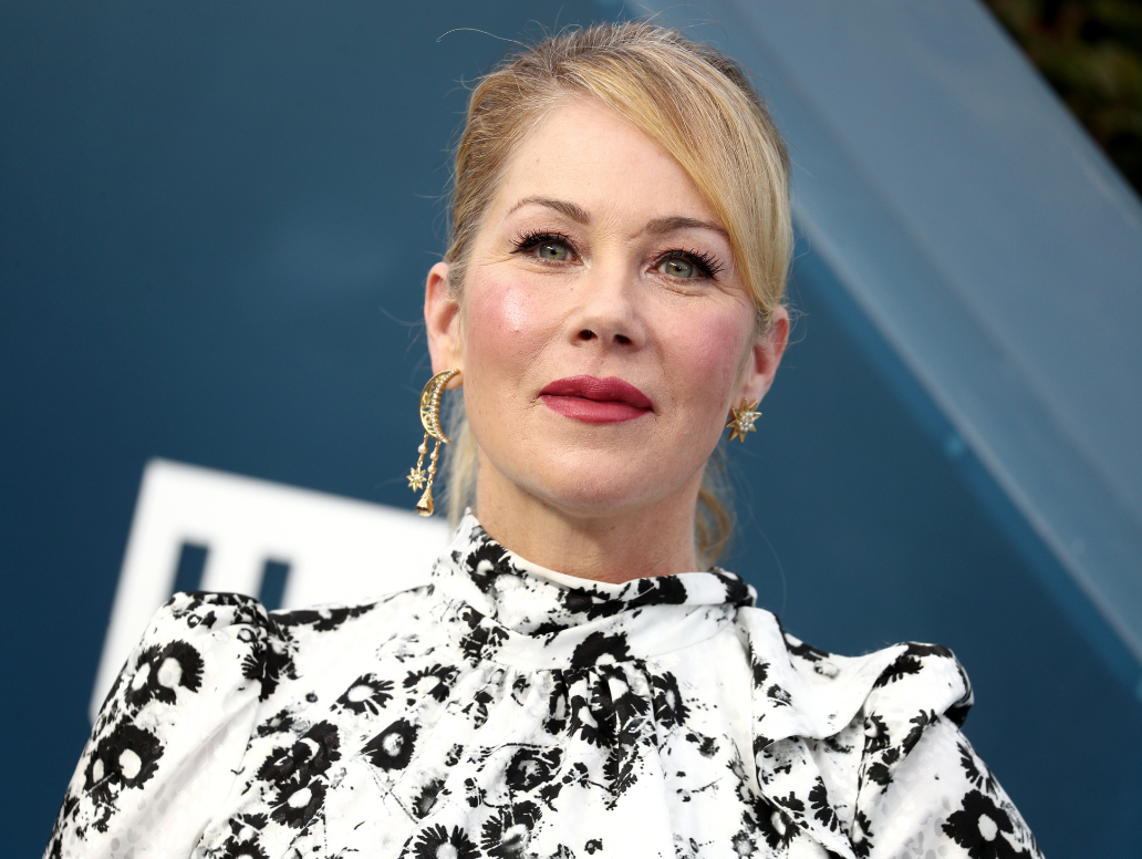 H Christina Applegate έχει να πει μόνο ωμές αλήθειες για τη μάχη της με τον καρκίνο και τη σκλήρυνση κατά πλάκας 1