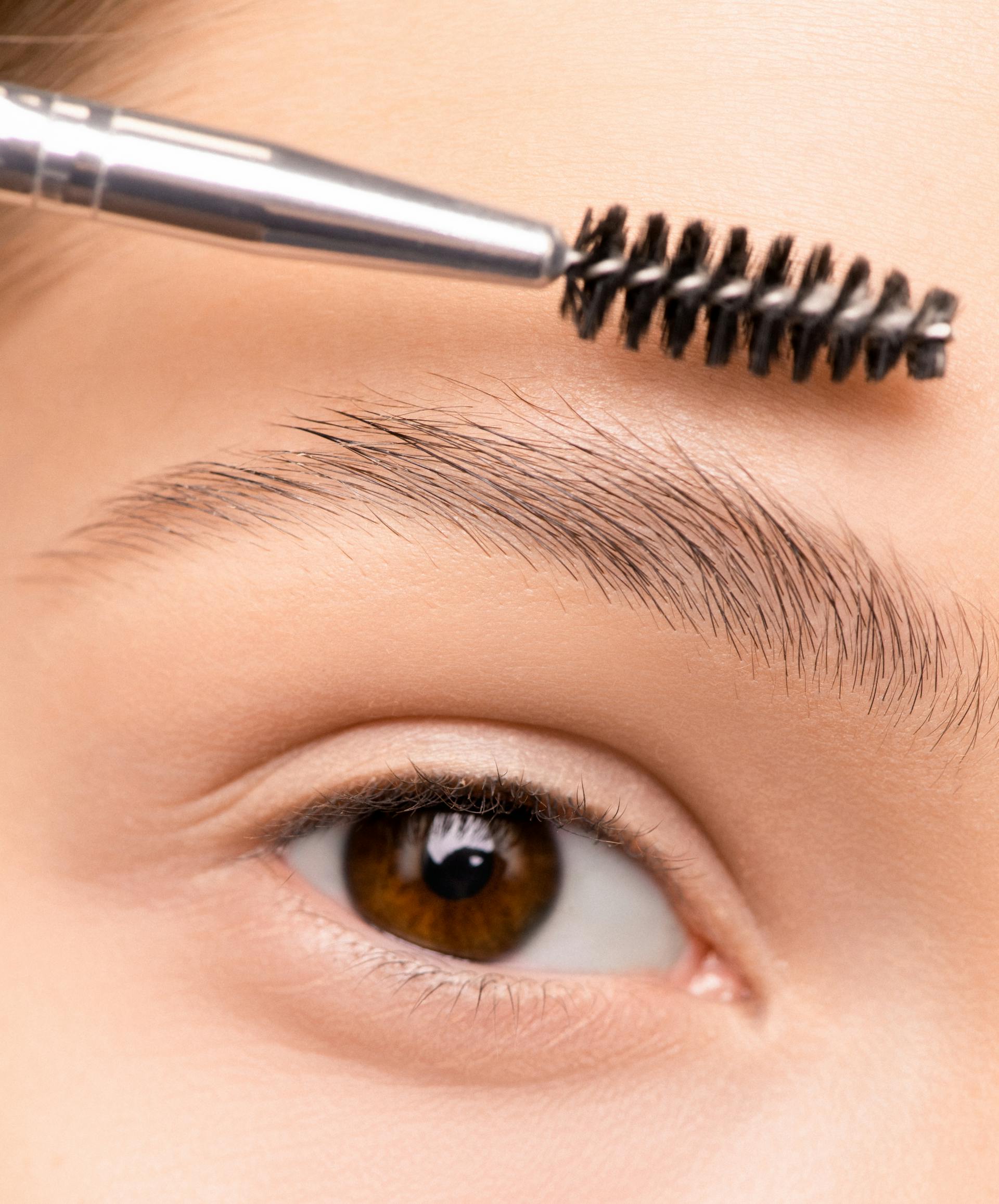 Brow lift με το μακιγιάζ; Κι όμως γίνεται με αυτό το πανεύκολο trick 3