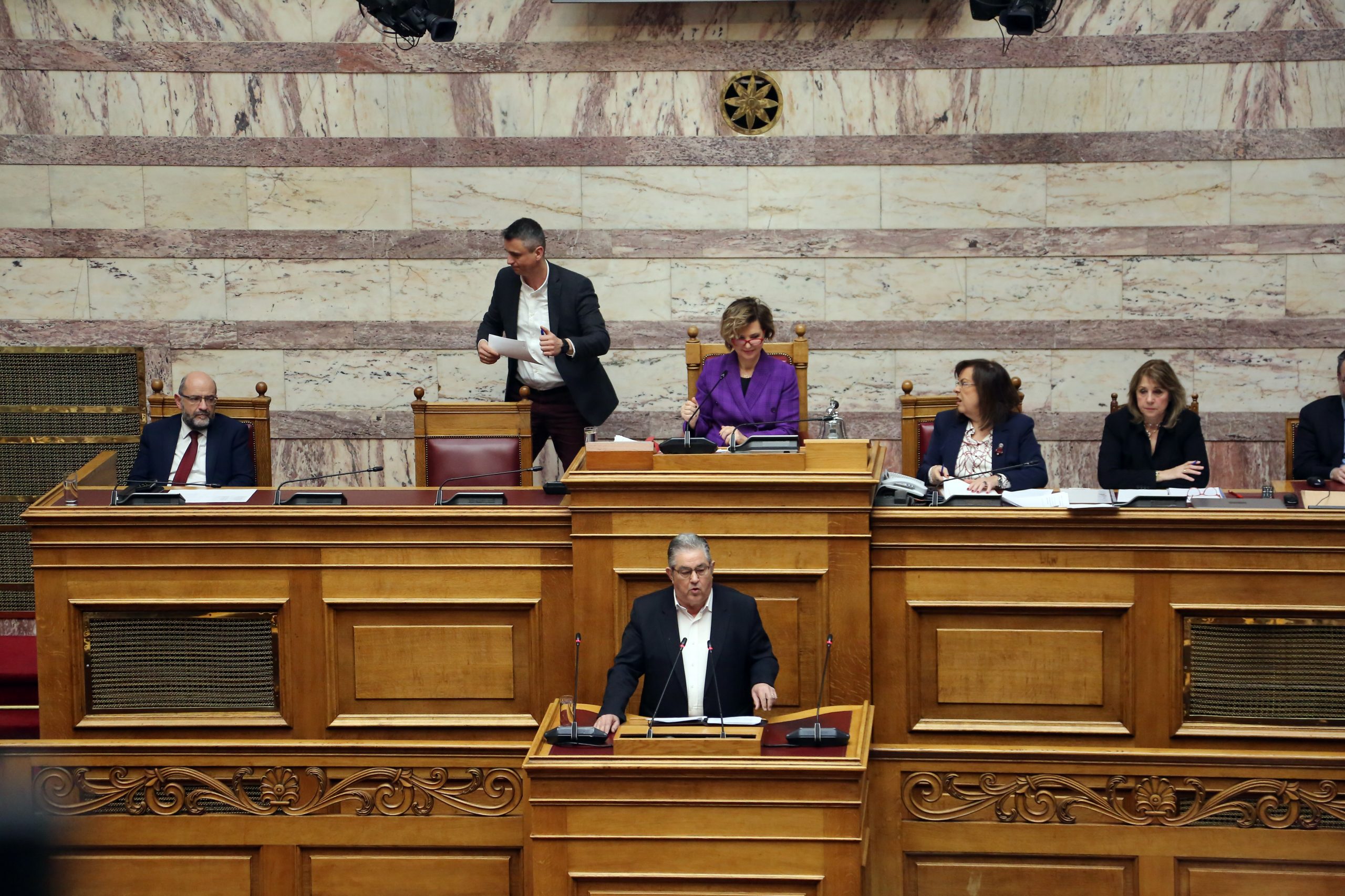 Κύριε Κουτσούμπα, οι Ελληνίδες φοιτήτριες σας ευχαριστούν…#not 1