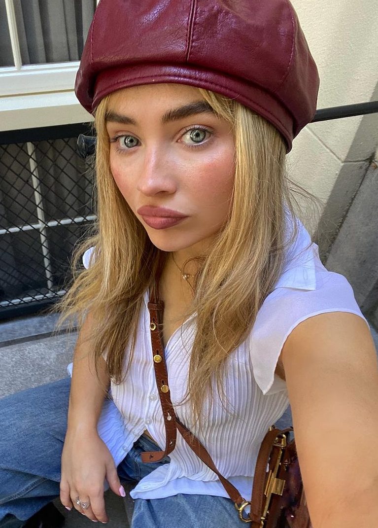 Το χτένισμα της Sabrina Carpenter στο νέο της βίντεο κλιπ είχε αέρα Brigitte Bardot 2