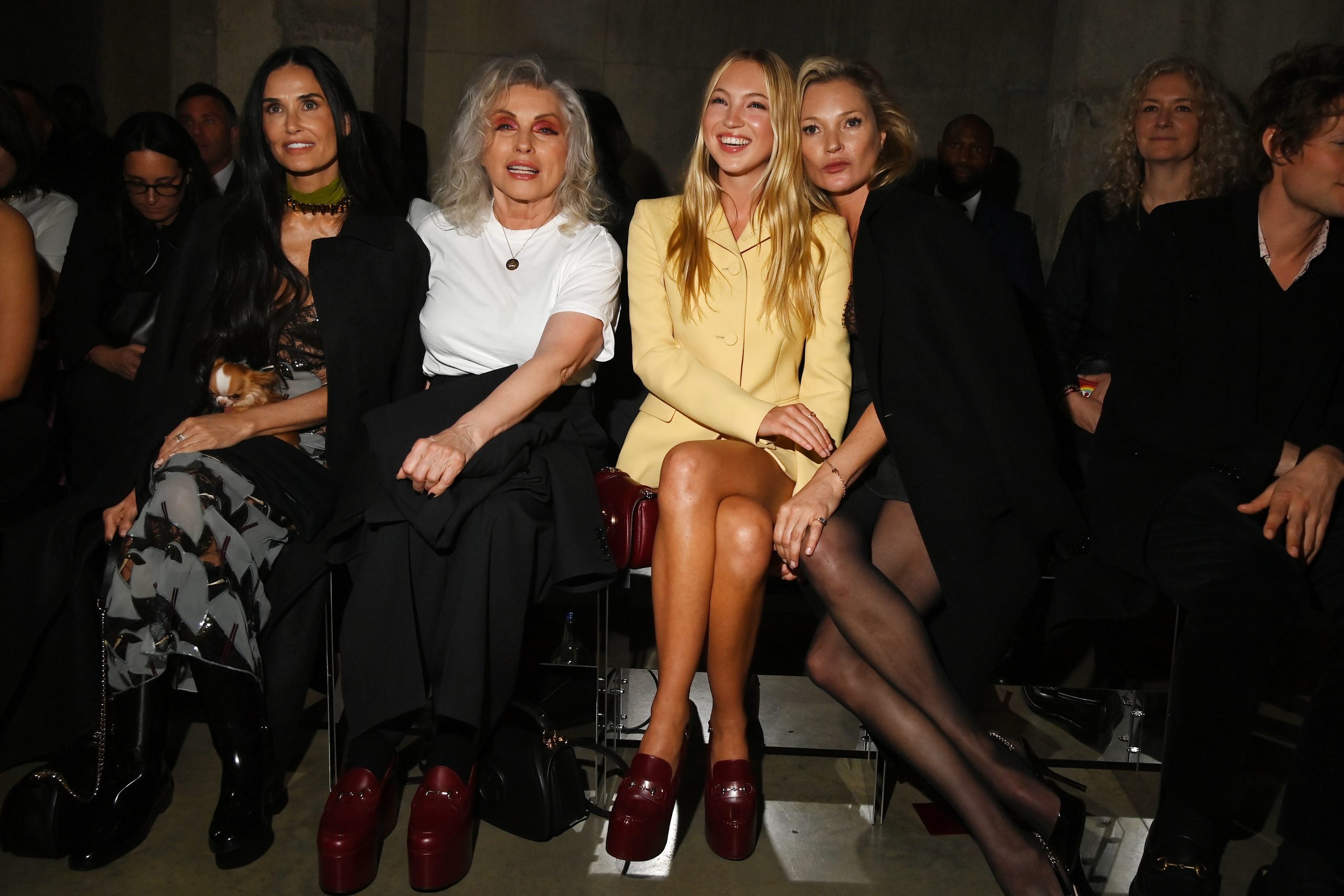 Kate και Lila Moss συνάντησαν την Demi Moore και Debbie Harry στη front row του Gucci 1