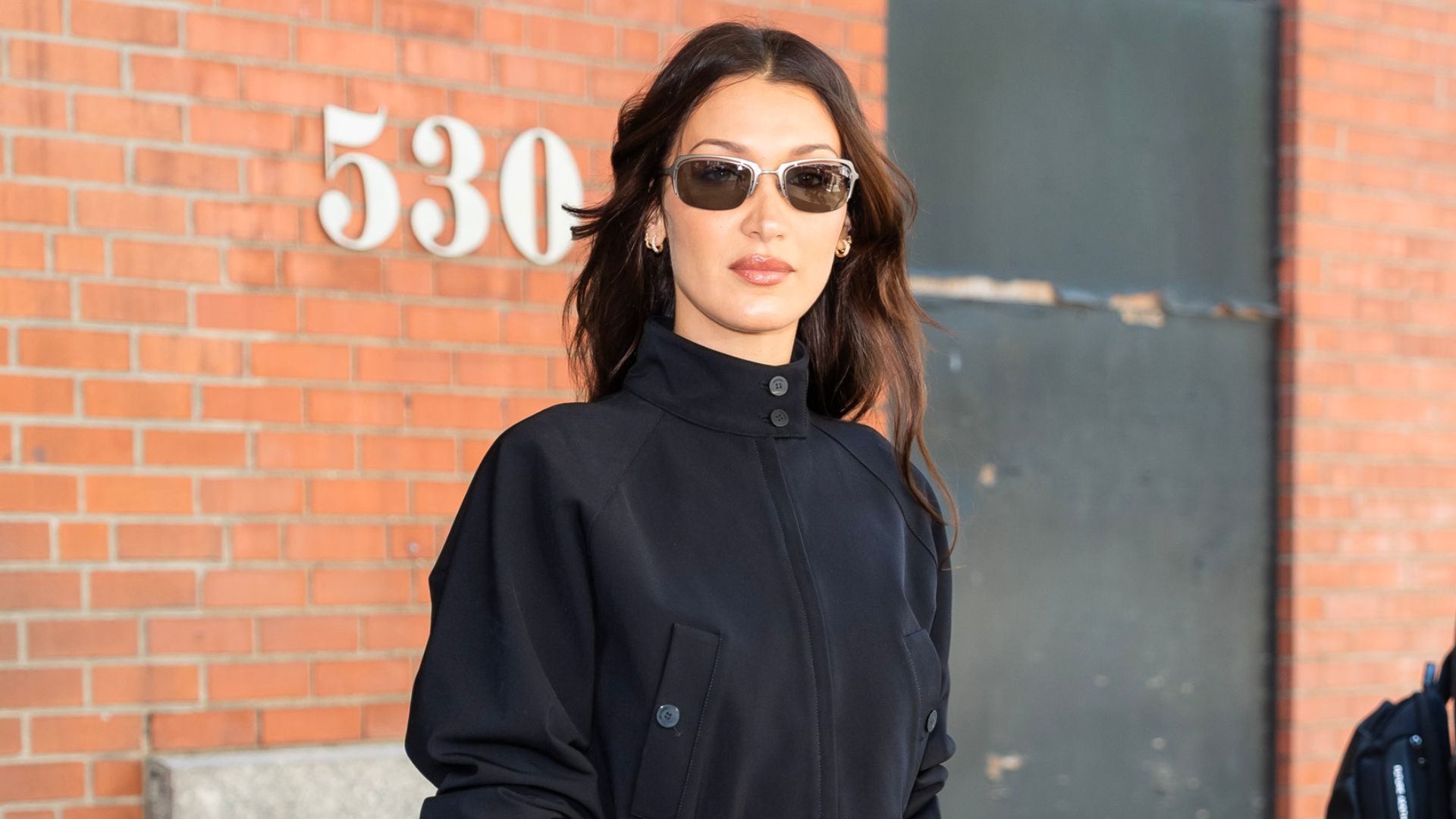 Bella Hadid: Mόλις έδωσε την έγκρισή της στο πιο αμφιλεγόμενο trend 1