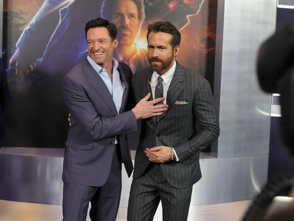 Ryan Reynolds- Hugh Jackman: Η φιλία τους μετρά 17 χρόνια κι έγινε το καλύτερο εξώφυλλο στο Χόλιγουντ 1