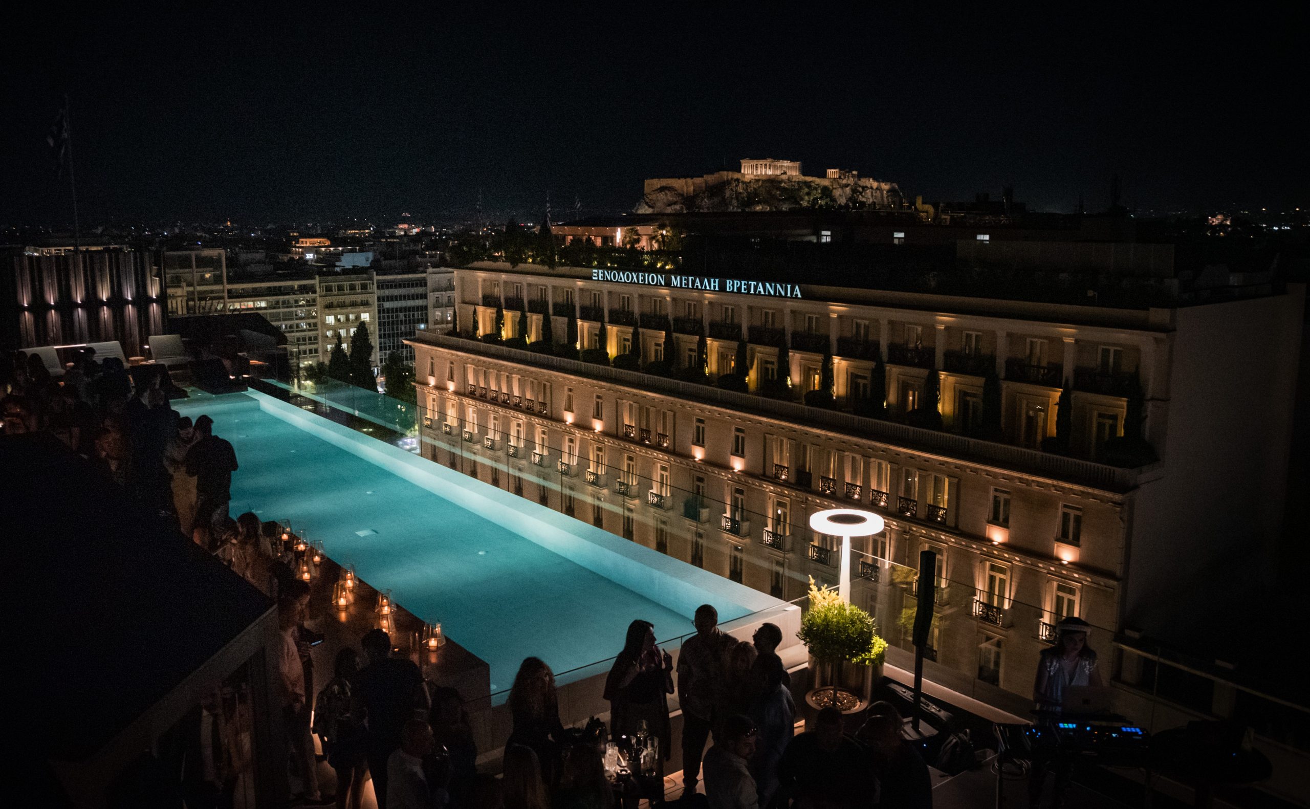 Poolside party στο rooftop του Athens Capital Hotel 9