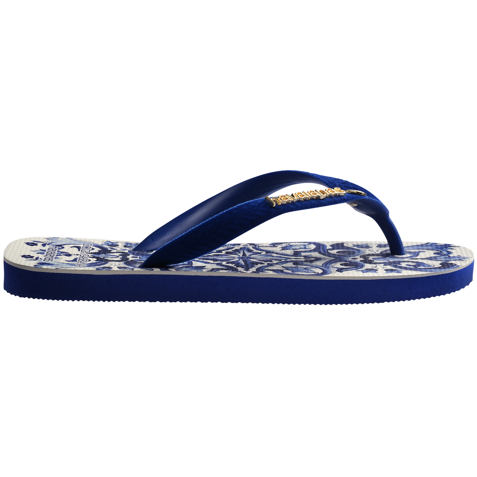 D&G x HAVAIANAS: Η κλασική (κι αγαπημένη στα 90s) σαγιονάρα στην πιο “Dolce Vita” εκδοχή της 6