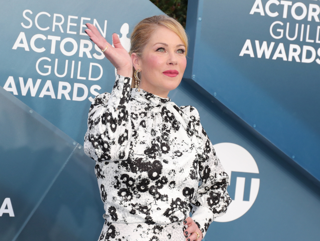 H Christina Applegate δήλωσε ανοιχτά ότι έχει κατάθλιψη: «Δεν μου αρέσει πια να ζω. Δεν το απολαμβάνω» 1