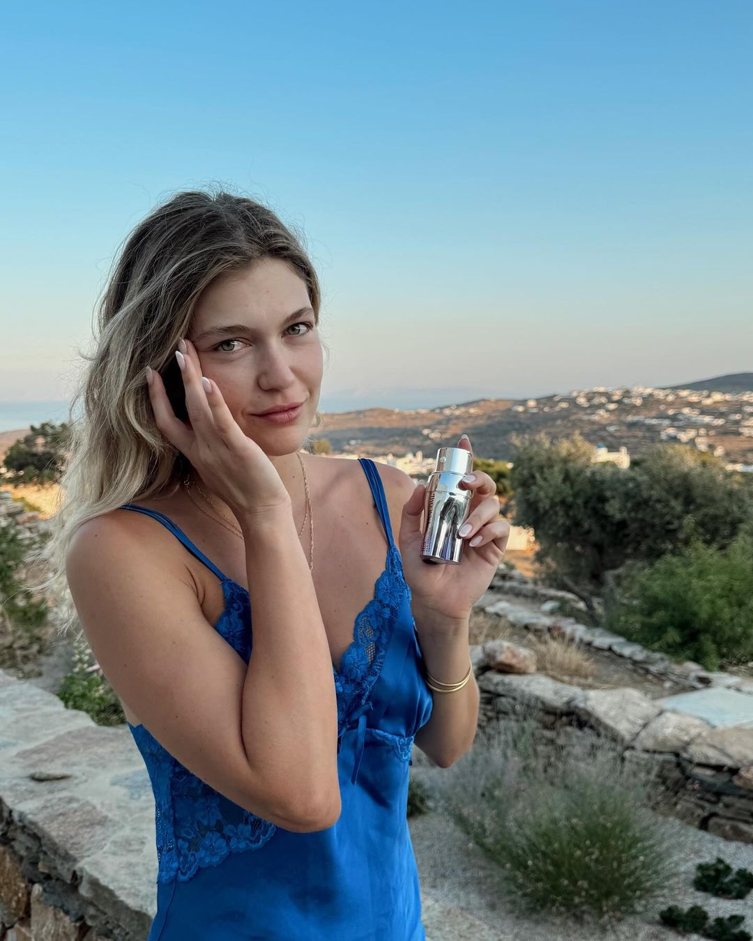 Κλέλια Ανδριολάτου: Αυτή είναι η skincare ρουτίνα που ακολουθεί στις διακοπές της 5