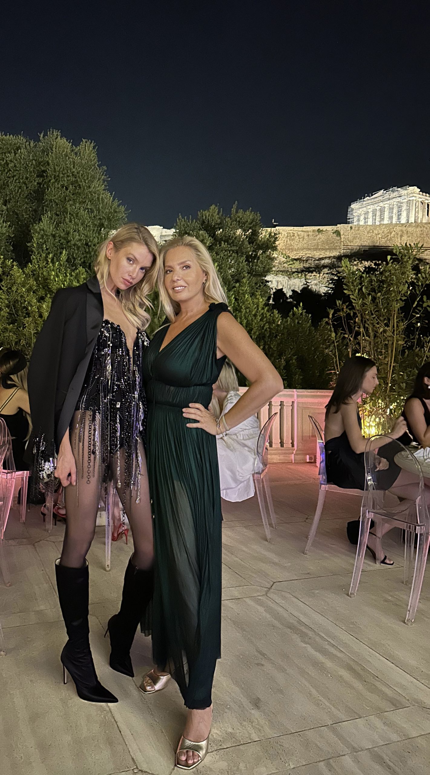 Ένα διάσημο top model ξαφνικά χθες στην Αθήνα καλεσμένη της Σίλιας Κριθαριώτη 4