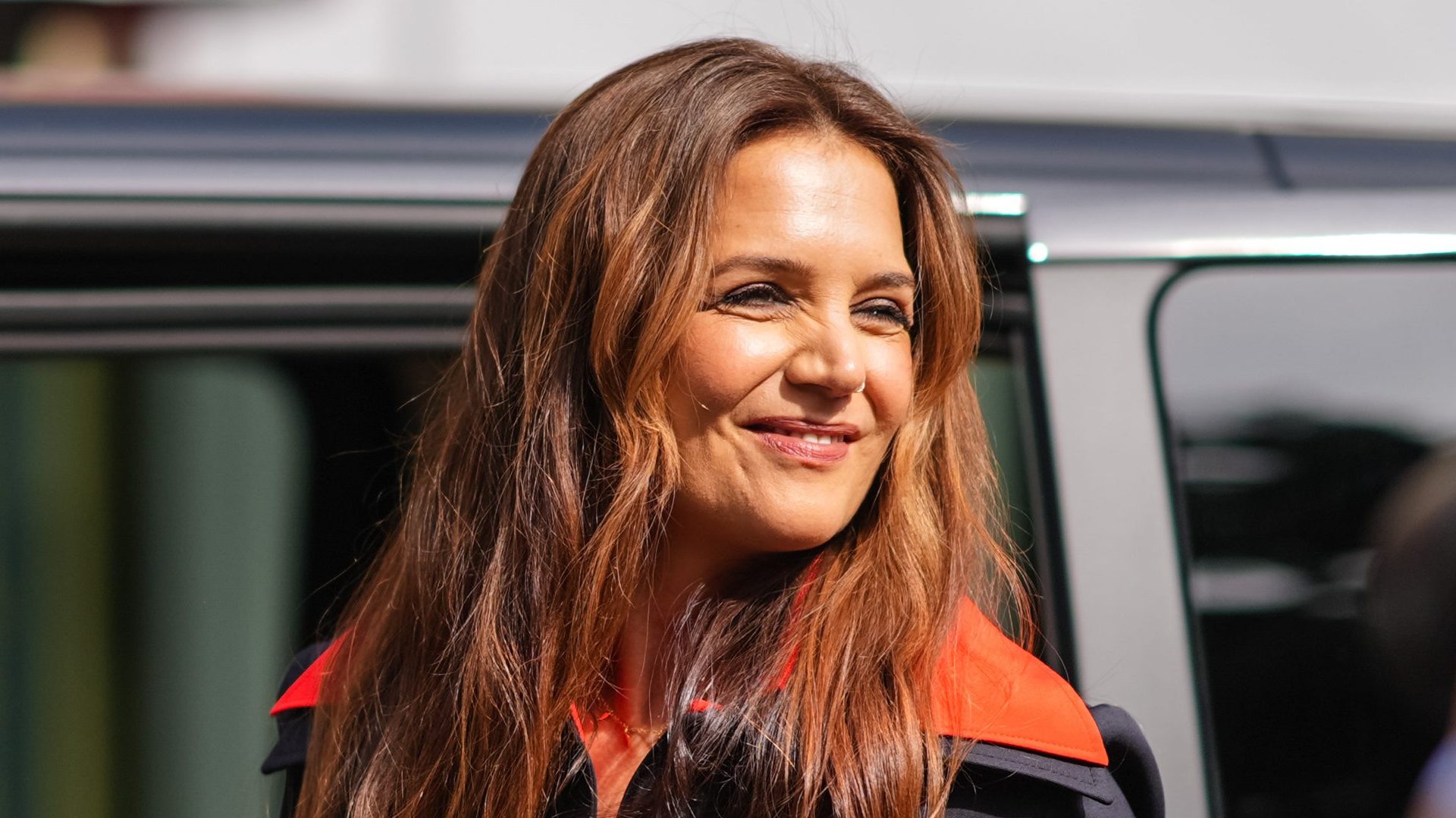 Katie Holmes: Έβαψε τα μαλλιά της στο πιο hot hair color του καλοκαιριού 1