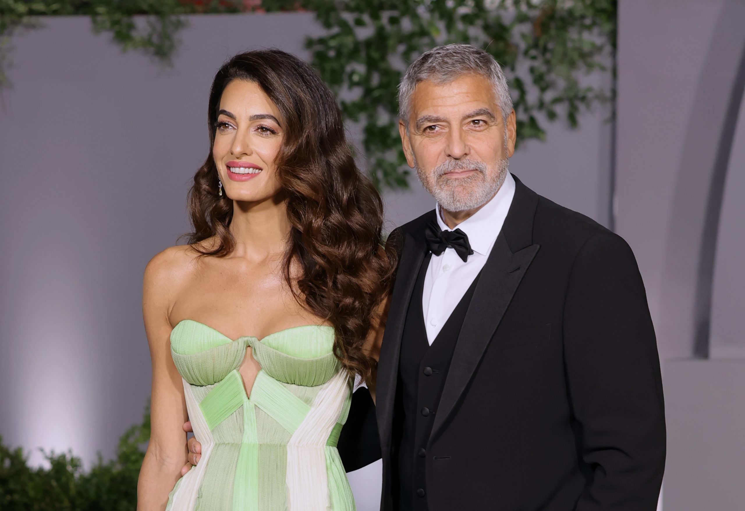 Το φιλί του George και της Amal Clooney στη Λίμνη Κόμο – Πιο ερωτευμένοι από ποτέ 1