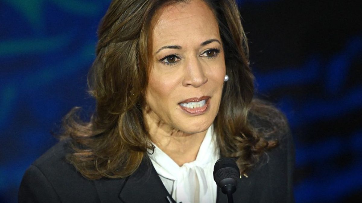 Kamala Harris: To μήνυμα πίσω από την εμφάνισή της στο debate με τον Donald Trump 1