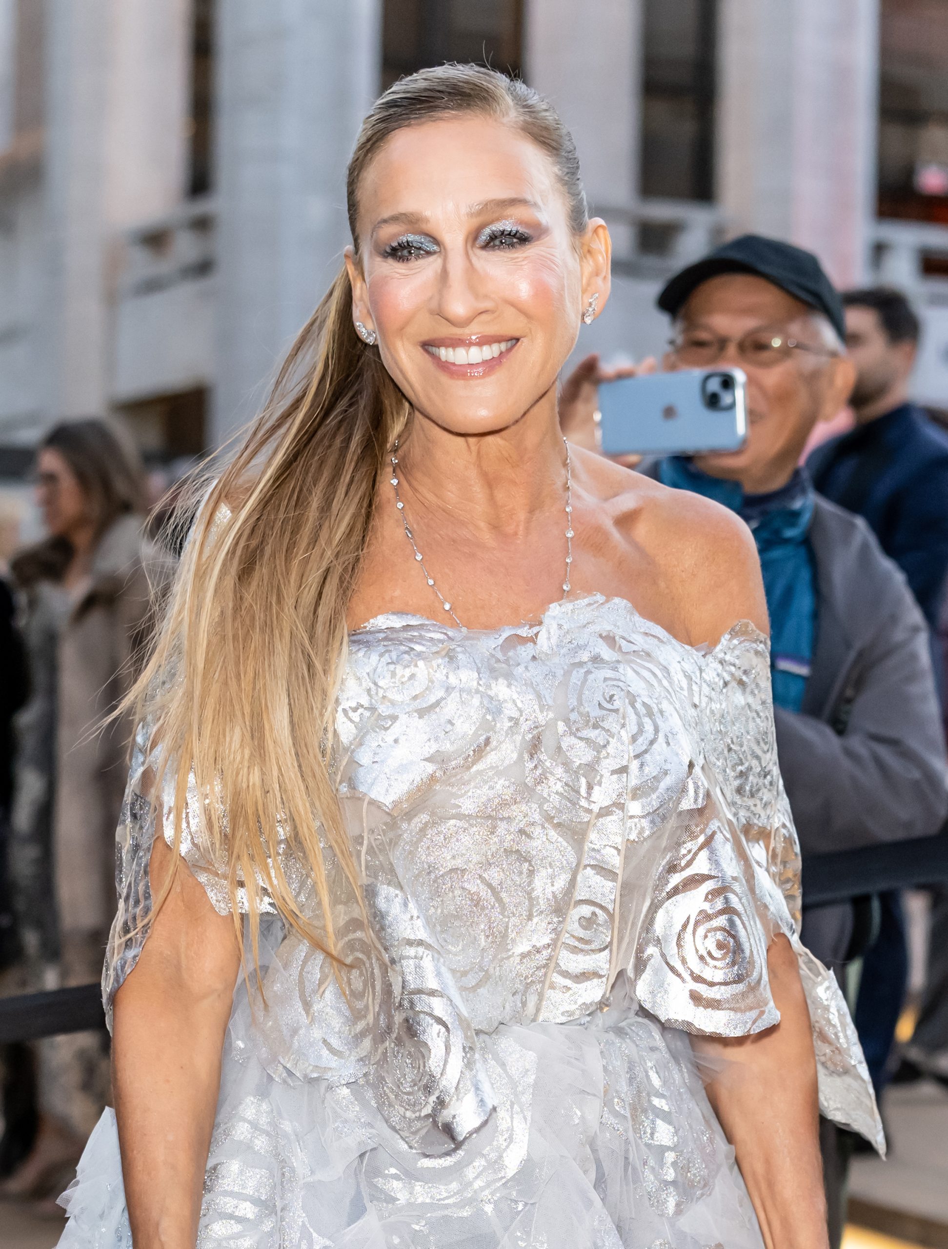 Sarah Jessica Parker: Το beauty look της είναι η επιτομή του glam 3