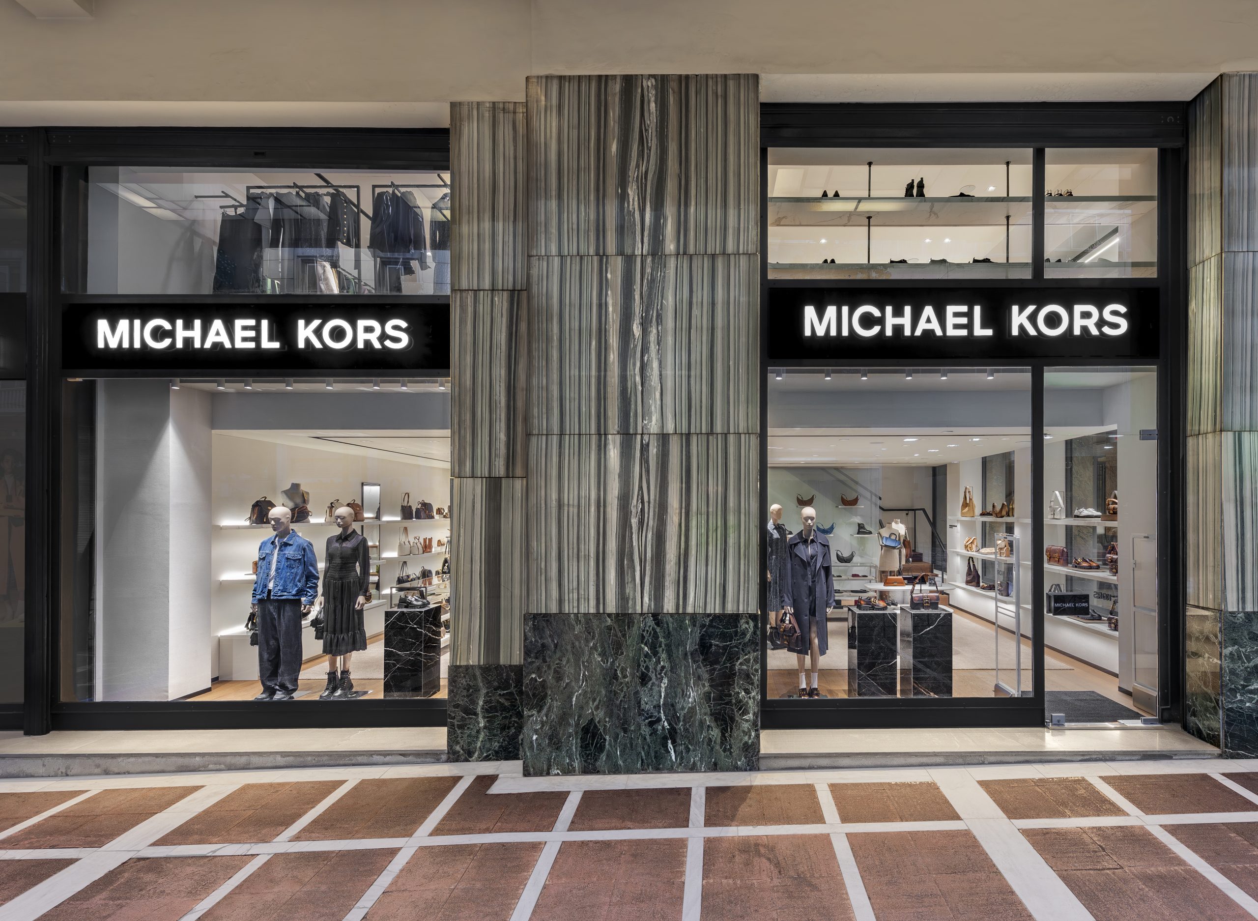 Ο όμιλος Φάις εγκαινίασε το νέο κατάστημα Michael Kors στο κέντρο της Αθήνας 1