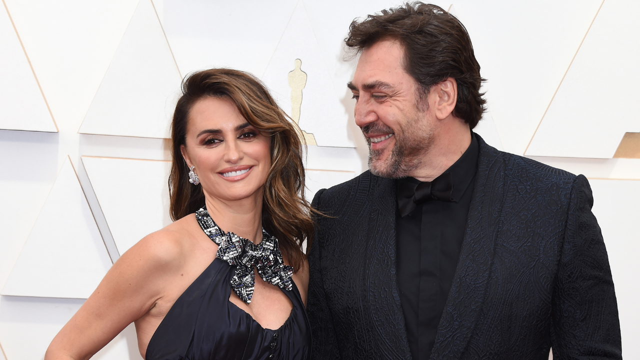 Javier Bardem: Η Penelope Cruz τον φωτογραφίζει ολόγυμνο στο ντους 1