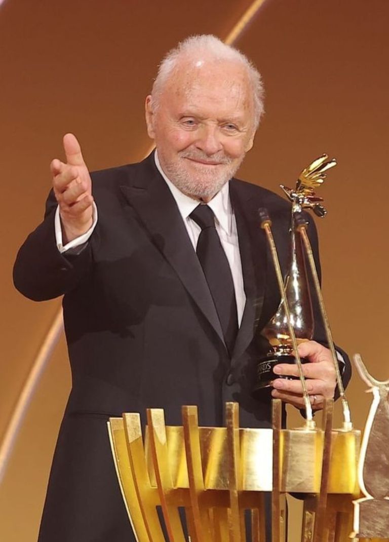 Anthony Hopkins: Χορεύει συρτάκι στα 86 του “σαν να μην το βλέπει κανείς” και είναι η έμπνευση της ημέρας 2