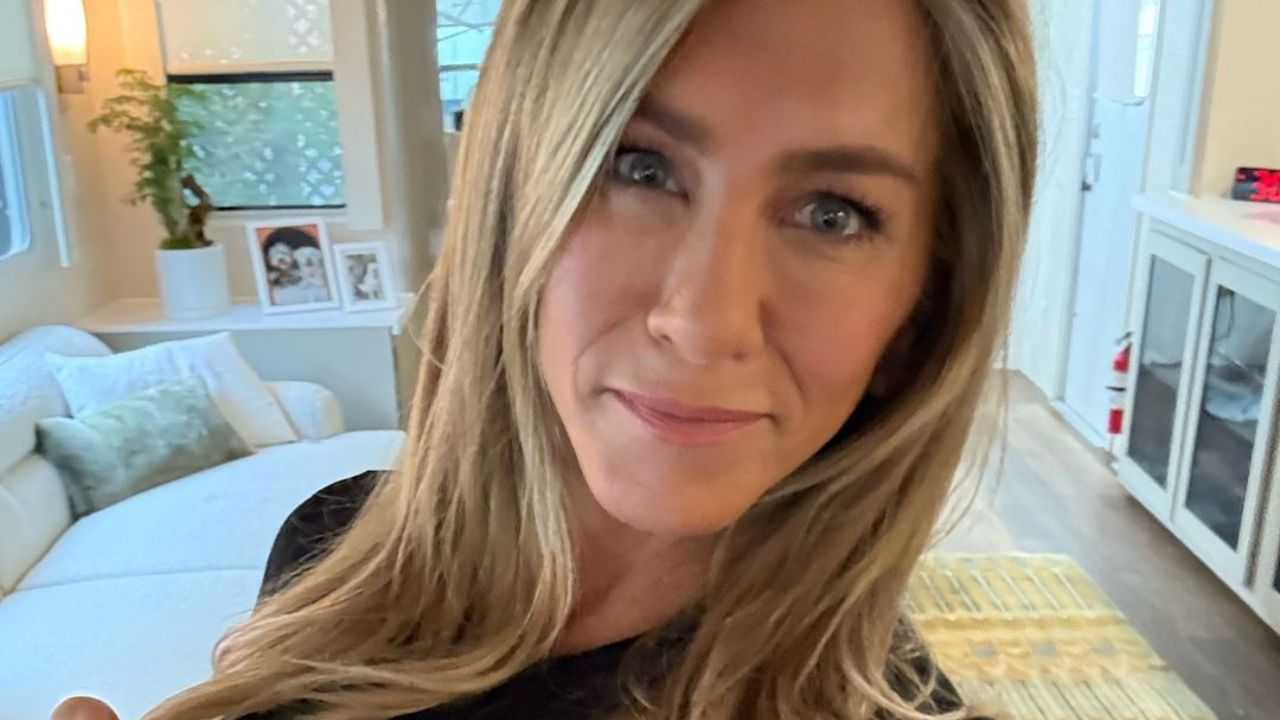 H Jennifer Aniston παίρνει θέση: «Ψήφισα για την ελευθερία των αναπαραγωγικών δικαιωμάτων» 1