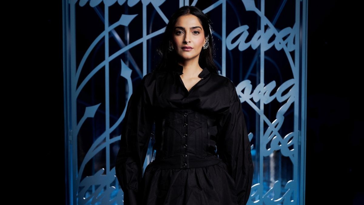 Ποια είναι η Sonam Kapoor, πρέσβειρα του Dior και σταρ του Bollywood- Το love story με ζάμπλουτο Ινδό 1