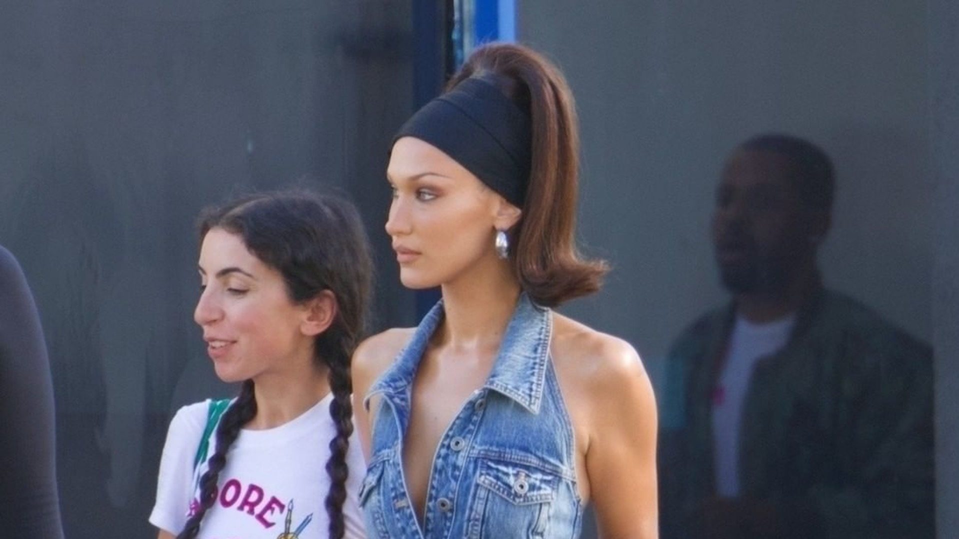 Bella Hadid: Το ponytail της μας γύρισε πίσω στη δεκαετία του ’60 1