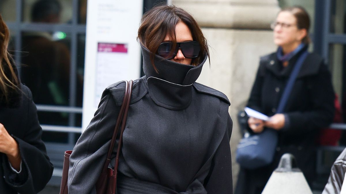 H Victoria Beckham τυλίχτηκε στο πιο ζεστό και stylish πανωφόρι και μας έδωσε έμπνευση 1