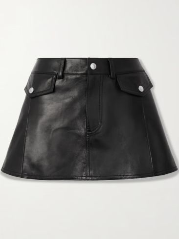 Black Skirt Trend: Η τάση που έχει κερδίσει τις influencers 5