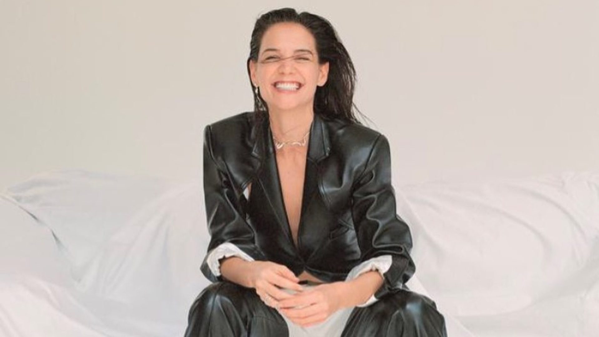 Το “naked” μανικιούρ της Katie Holmes είναι ό,τι πιο κομψό είδαμε σήμερα 1