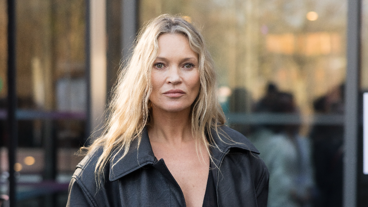 Τι συμβαίνει με την Kate Moss και οι θαυμαστές της ανησυχούν για την υγεία της;