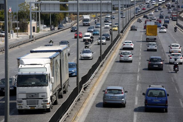 Μειωμένη η παραγωγή του κλάδου ασφαλειών αυτοκινήτου