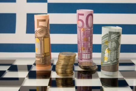 Νέοι φόροι «σοκ» €2,6 δισ. για μισθωτούς, συνταξιούχους, αγρότες, επαγγελματίες, καταναλωτές το 2017