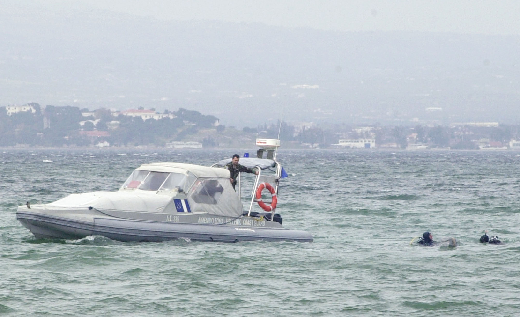 Πτώμα αγνώστου άνδρα στα Λιμανάκια Βουλιαγμένης