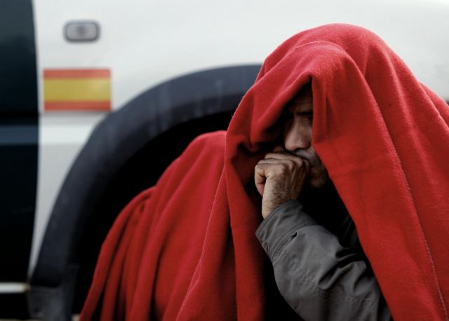 Δέκα οι νεκροί πρόσφυγες στο ναυάγιο νότια της Κρήτης