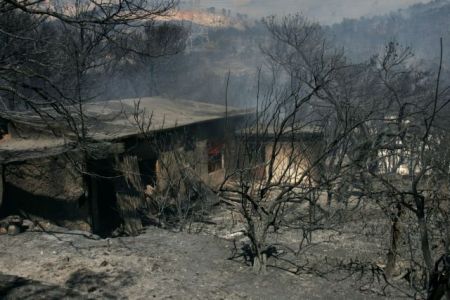 Σενάρια συνωμοσίας για τις πυρκαγιές του 2007