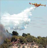 175 πύρινα μέτωπα από Παρασκευή ως Κυριακή