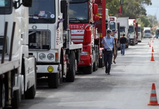 Επιστρέφονται άδειες και πινακίδες εν όψει Δεκαπενταύγουστου