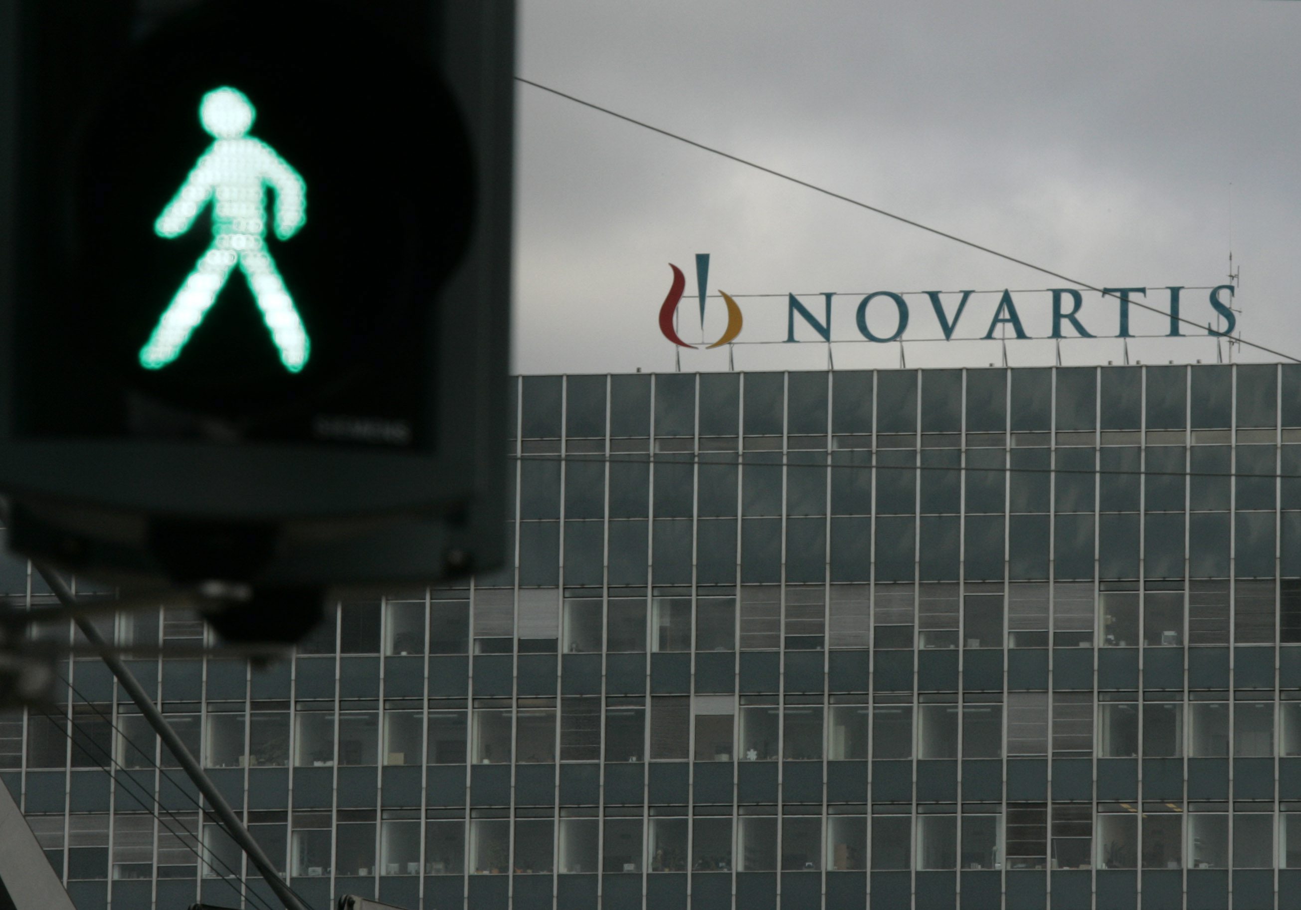 Η Novartis απορρόφησε πλήρως την Alcon