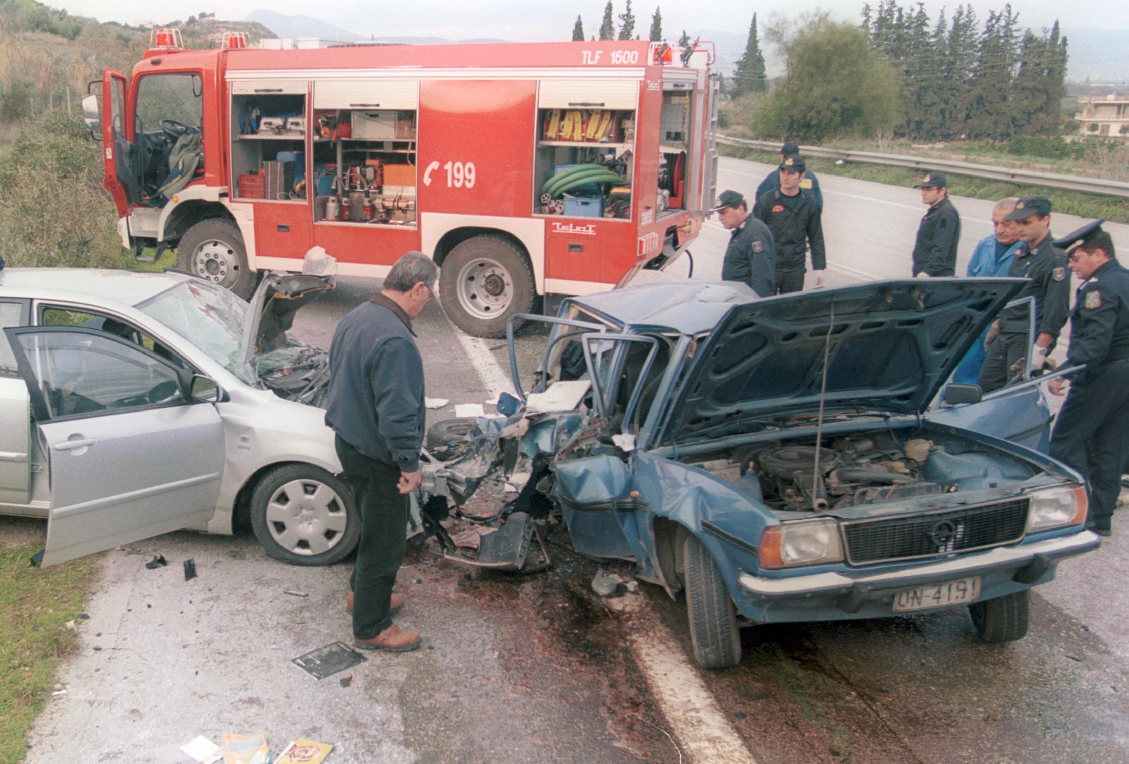 <b>Πάτρα – τροχαίο </b>Απανθρακώθηκαν τέσσερα άτομα, το ένα παιδί