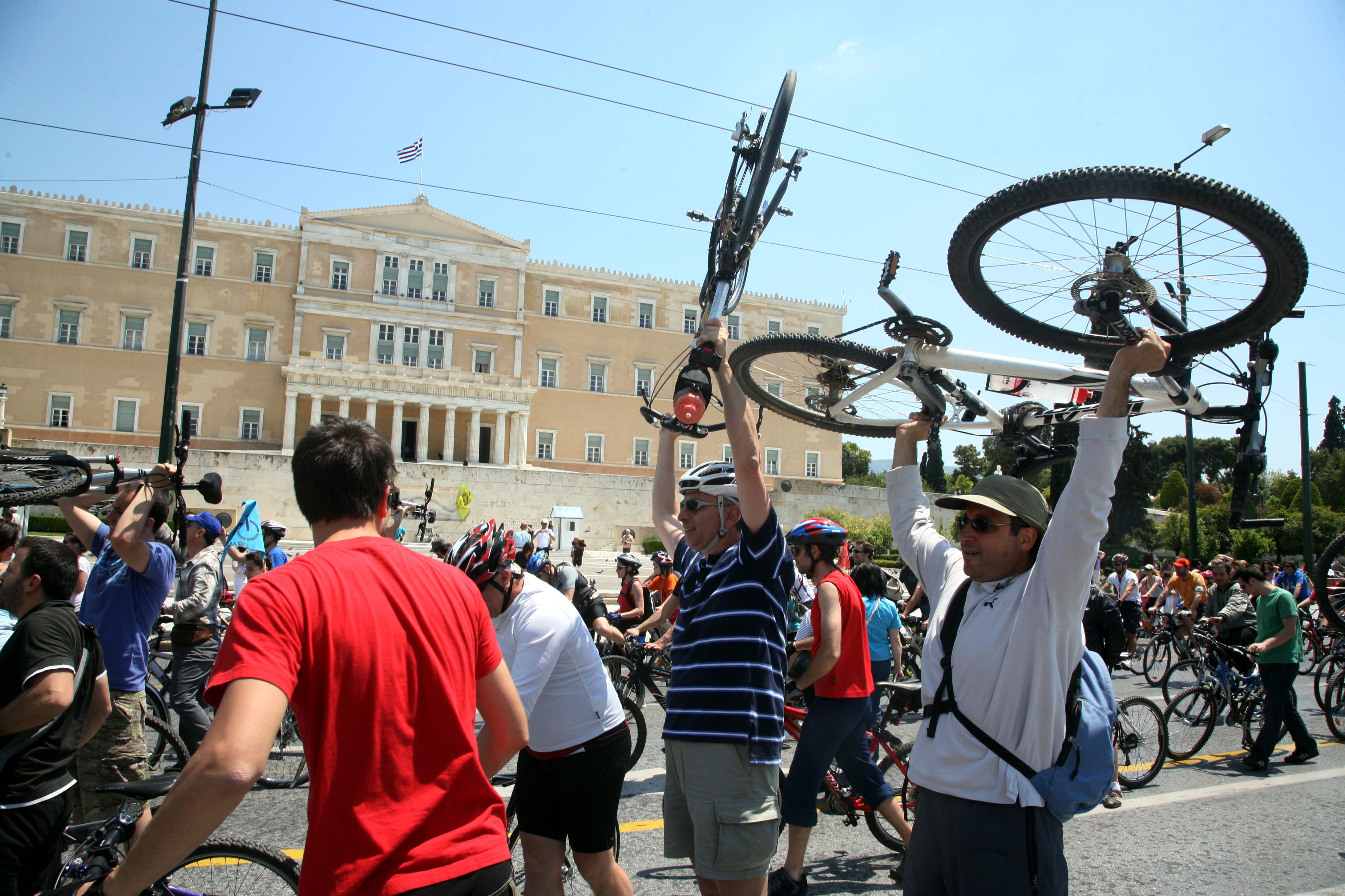 Πανελλαδικές ποδηλατοδρομίες το μεσημέρι της Κυριακής