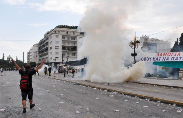 «Μπαμ και πενηντάρικο» πληρώνουμε για τα χημικά της ΕΛΑΣ