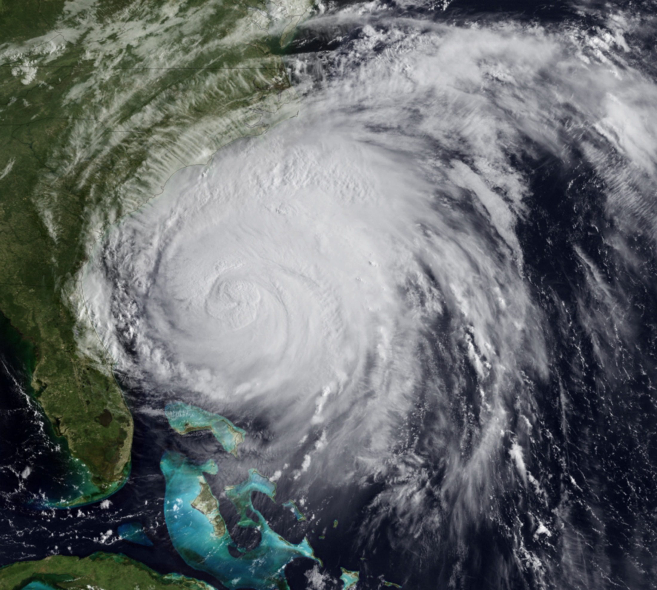 «Μαλάκωσε» ο κυκλώνας Φλόρενς και κατευθύνεται εξασθενημένος στις ανατολικές ακτές των ΗΠΑ
