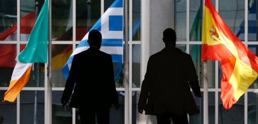 Τράπεζα Επενδύσεων: Αποδίδουν οι προσπάθειες του ελληνικού λαού