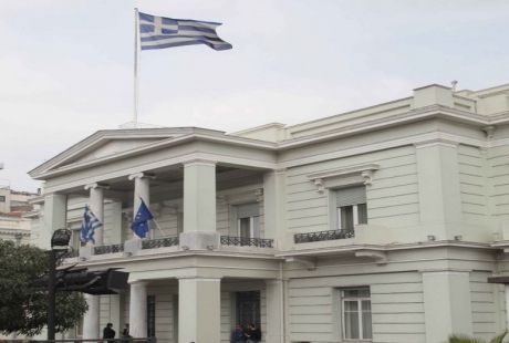 Πέθανε ο έλληνας πρεσβευτής στο Μεξικό Δημήτρης Aννινος