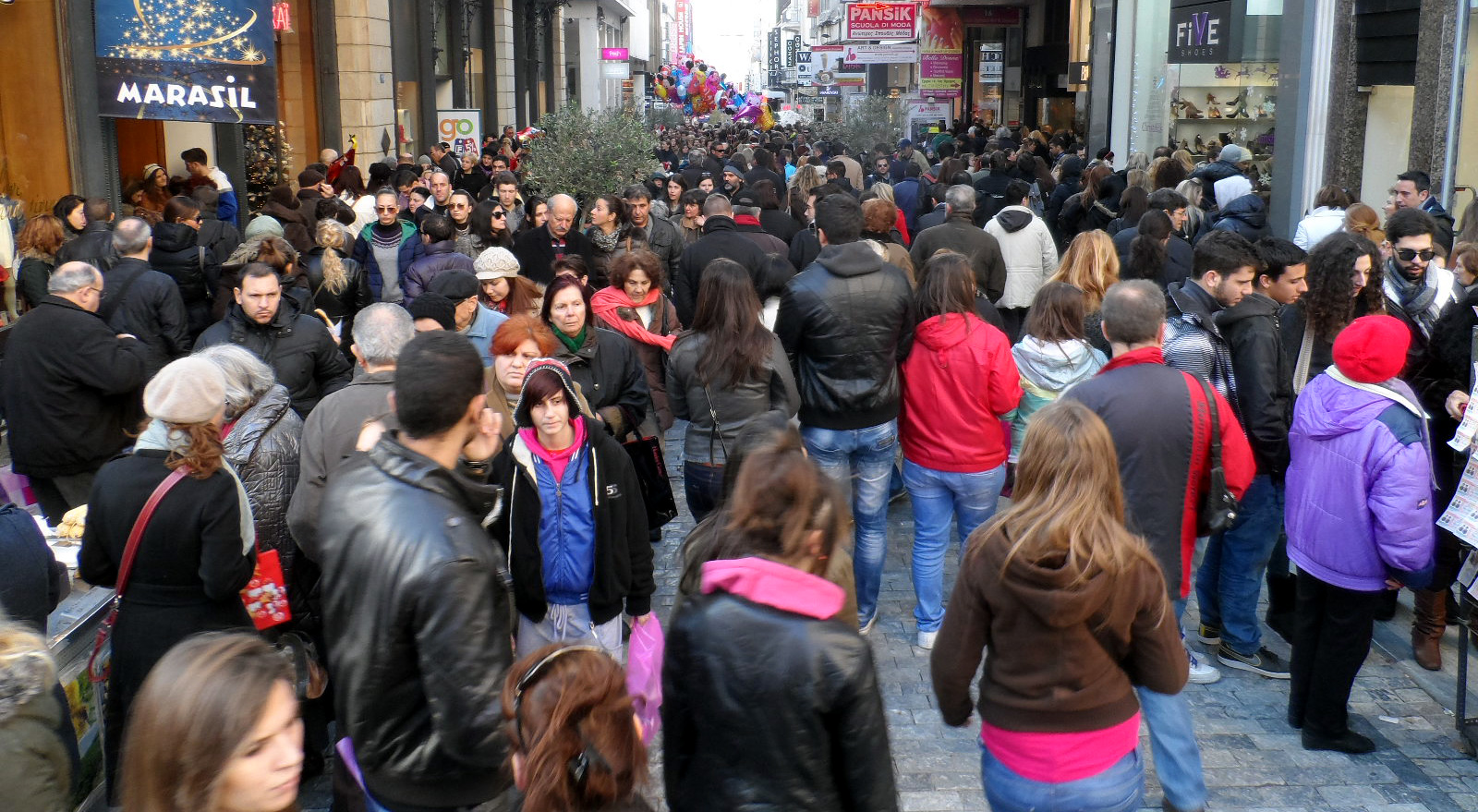 ΕΛΣΤΑΤ: Μείωση 11,8% των λιανικών πωλήσεων του 2012