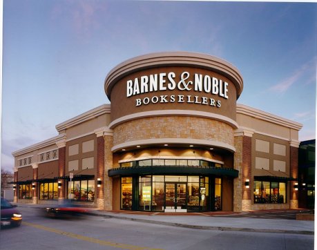 Barnes and Noble και Waterstones: Εξαγορά και αναδιάρθρωση