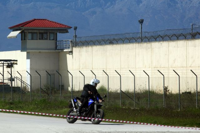 Συνελήφθη σωφρονιστικός υπάλληλος για απάτη και πλαστογραφία