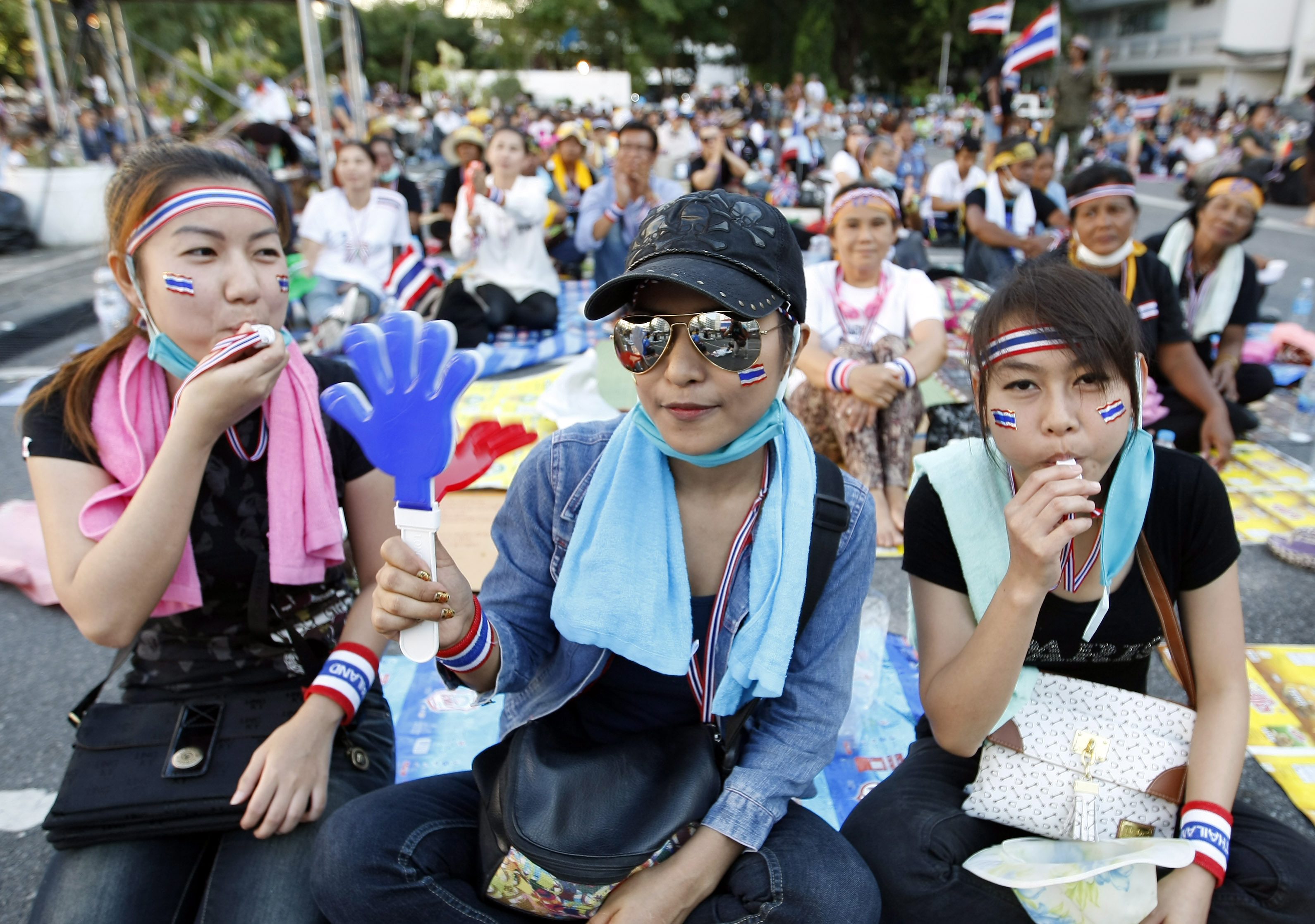 Η πρωθυπουργός της Ταϊλάνδης ανακοίνωσε πρόωρες εκλογές