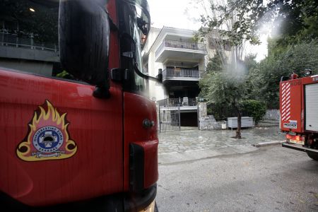 Πυρκαγιά σε μεταφορική εταιρεία στην Ελευσίνα