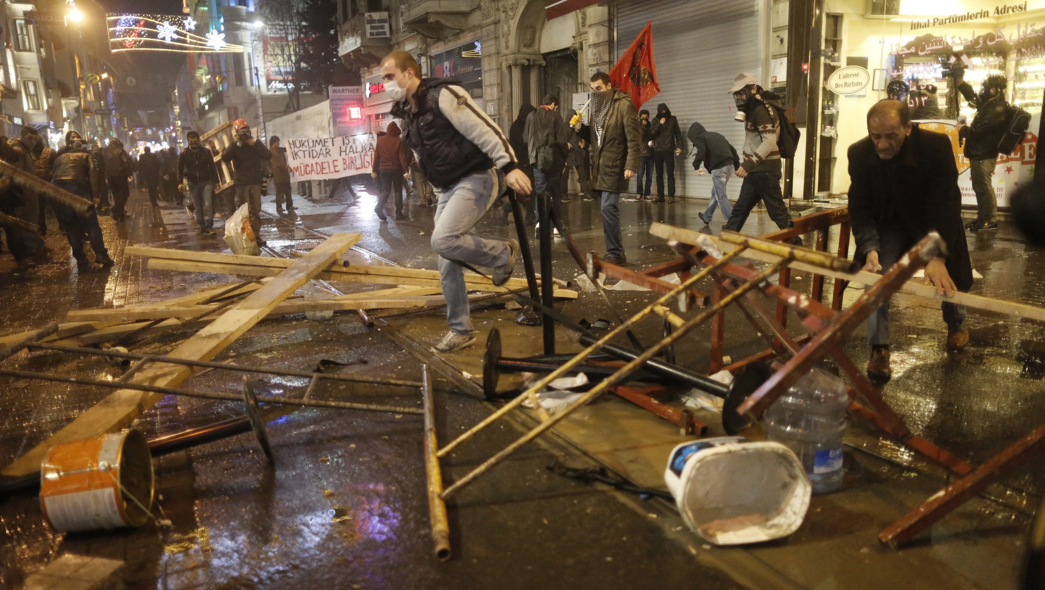 Τουρκία: Παρέμβαση του στρατού στις εξελίξεις, με δηλώσεις για το αντίθετο