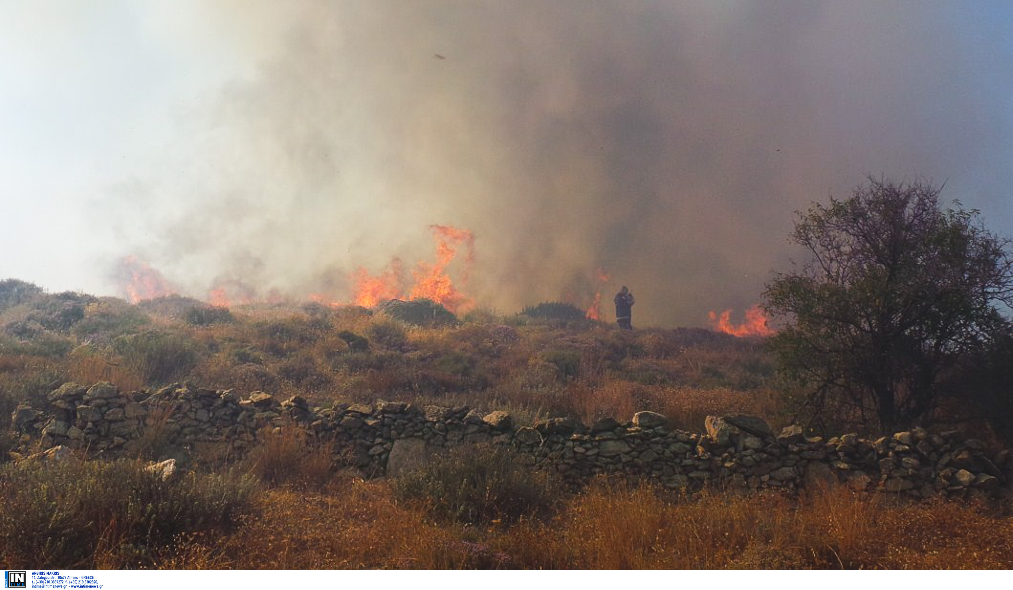 Πύρινα μέτωπα στην Κερατέα